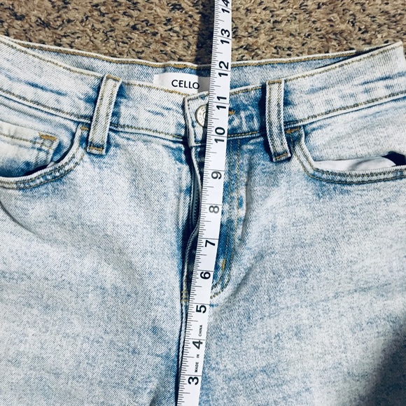 Sold!!!Mom Jeans ✨ wore once ! - Picture 4 of 4